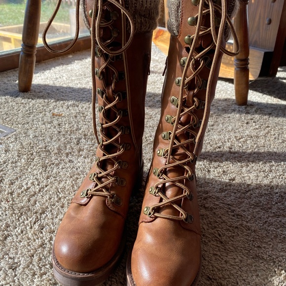 Beautiful Fairycore Mia Jenson Lace up Boots - Picture 4 of 6